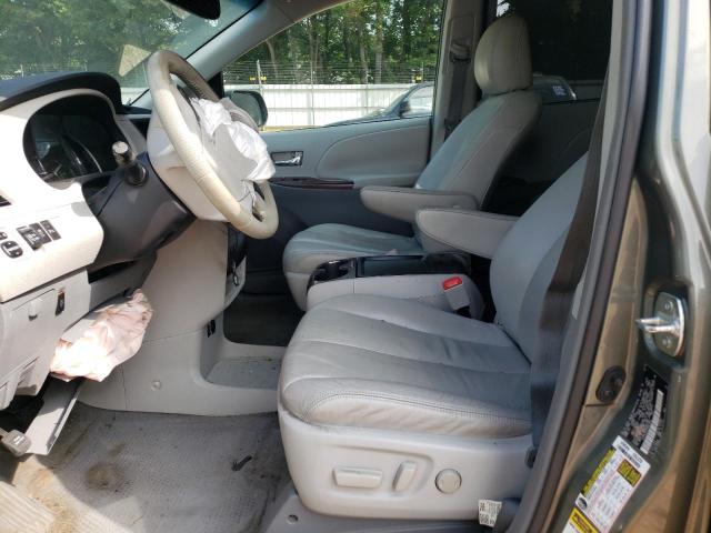 Photo 7 from auction – 2011 TOYOTA SIENNA XLE with VIN 5TDYK3DC5BS031862
