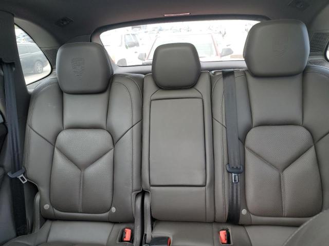 Photo 10 from auction – 2017 PORSCHE CAYENNE with VIN WP1AA2A21HKA85619