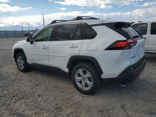 Photo 2 from auction – 2020 TOYOTA RAV4 XLE with VIN JTMP1RFV9LD529849