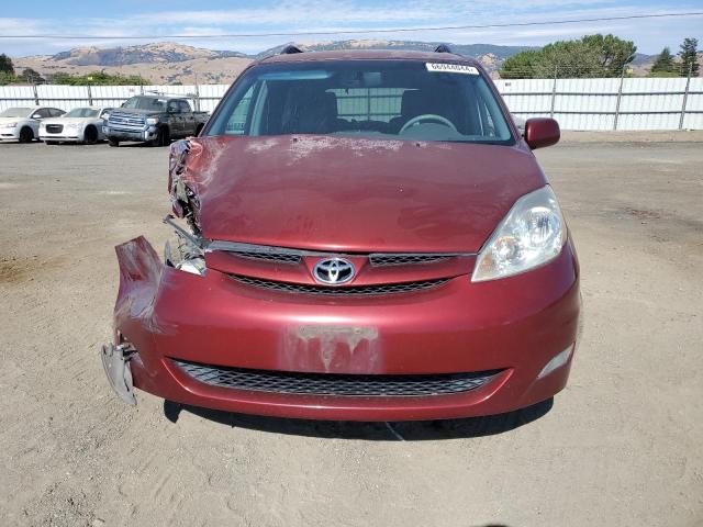 Photo 5 from auction – 2010 TOYOTA SIENNA XLE with VIN 5TDYK4CC3AS341899