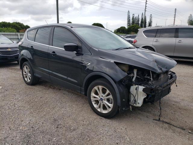 Photo 4 from auction – 2017 FORD ESCAPE SE with VIN 1FMCU0GD2HUC65593
