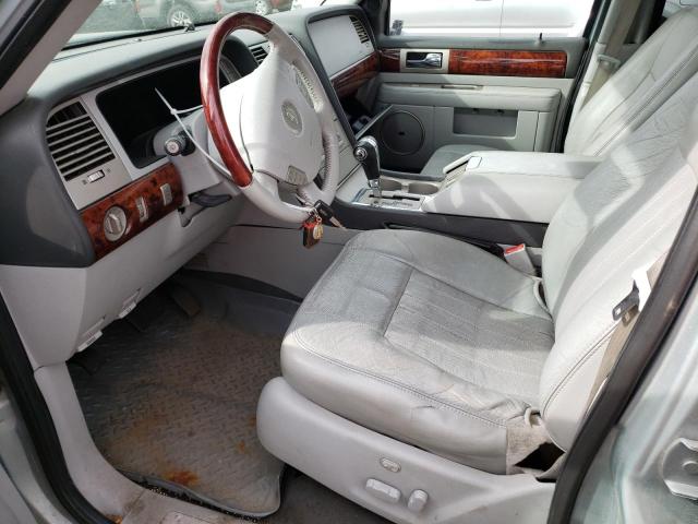 Photo 7 from auction – 2005 LINCOLN NAVIGATOR with VIN 5LMFU285X5LJ04441
