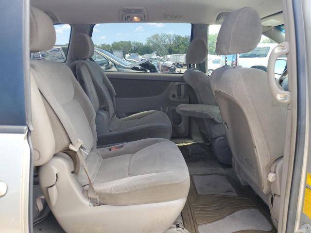 Photo 11 from auction – 2004 TOYOTA SIENNA CE with VIN 5TDZA23C24S018301