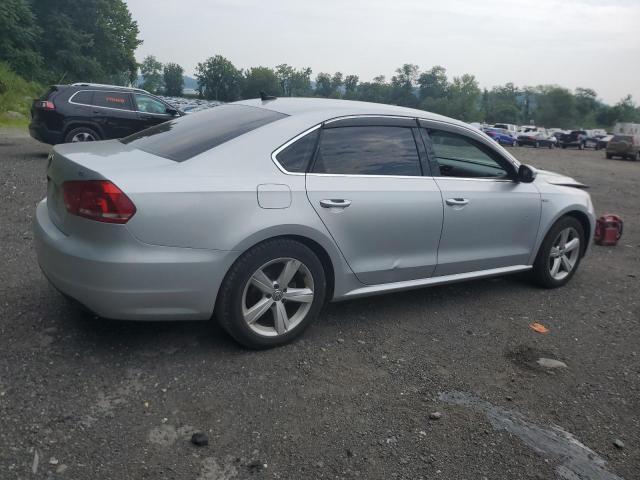 Photo 3 from auction – 2015 VOLKSWAGEN PASSAT S with VIN 1VWAT7A35FC100547