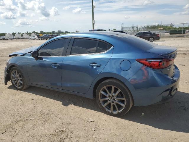Photo 2 from auction – 2018 MAZDA 3 TOURING with VIN 3MZBN1V30JM204554