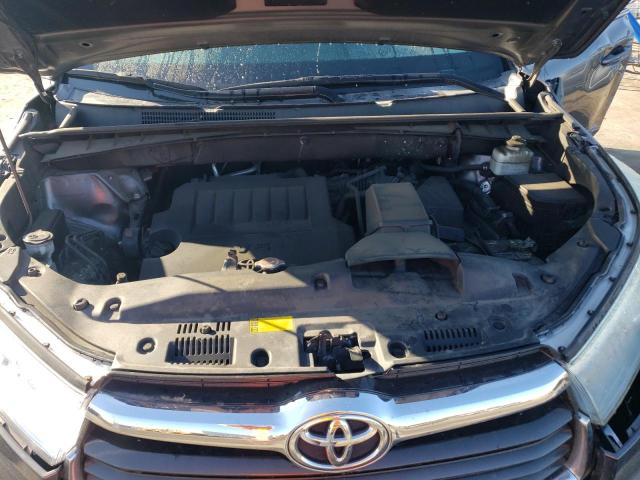 Photo 12 from auction – 2016 TOYOTA HIGHLANDER with VIN 5TDZKRFH1GS167655