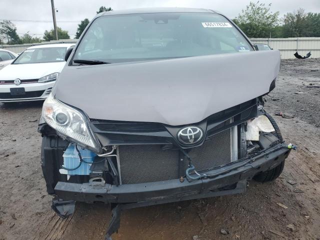Photo 5 from auction – 2019 TOYOTA SIENNA with VIN 5TDZZ3DC4KS019654