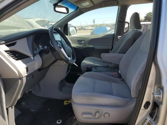 Photo 7 from auction – 2017 TOYOTA SIENNA LE with VIN 5TDKZ3DC8HS833574
