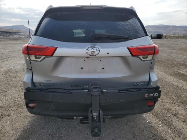 Photo 6 from auction – 2017 TOYOTA HIGHLANDER with VIN 5TDBZRFH0HS378120