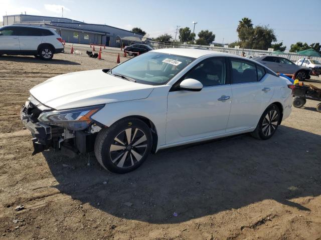 NISSAN ALTIMA SV 2021 with VIN 1N4BL4DV4MN400283 - Photo from auction