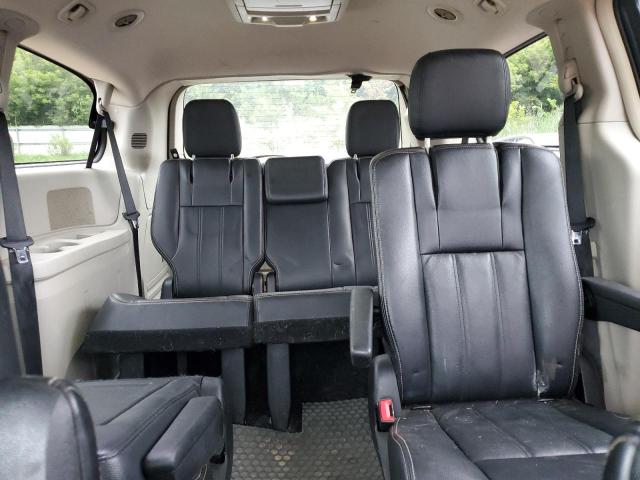 Photo 10 from auction – 2014 CHRYSLER TOWN & COU with VIN 2C4RC1BG6ER442485