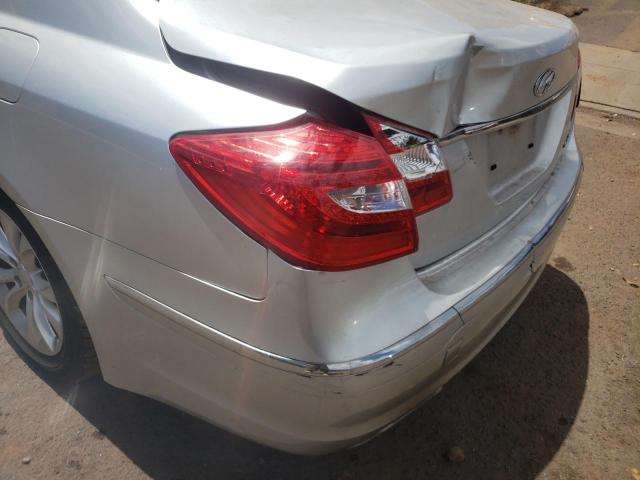 Photo 12 from auction – 2012 HYUNDAI GENESIS 3. with VIN KMHGC4DD3CU152549