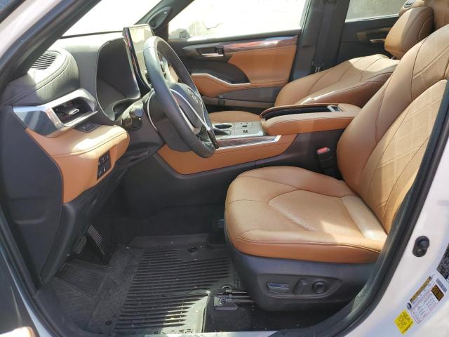 Photo 7 from auction – 2023 TOYOTA HIGHLANDER with VIN 5TDEBRCH2PS124977