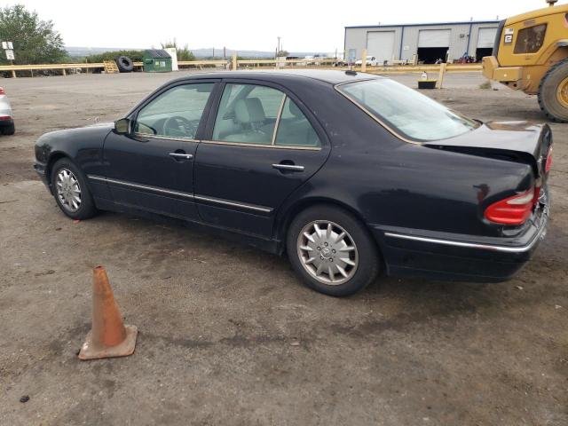 Photo 2 from auction – 2000 MERCEDES-BENZ E 320 with VIN WDBJF65J5YB068297