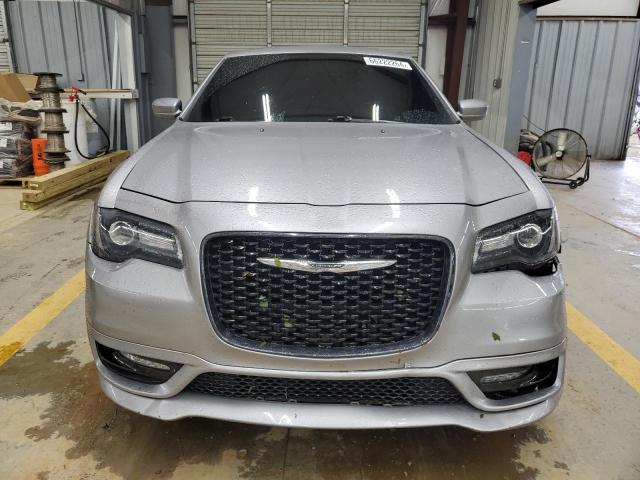Photo 5 from auction – 2018 CHRYSLER 300 S with VIN 2C3CCABG4JH165099