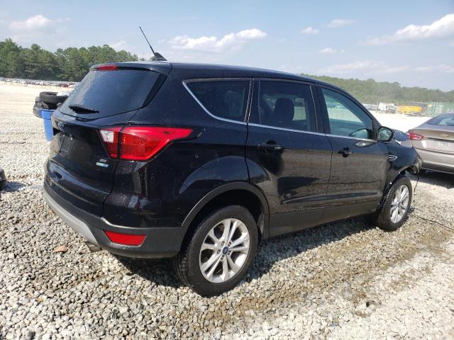 Photo 3 from auction – 2019 FORD ESCAPE SE with VIN 1FMCU9GD7KUA98000