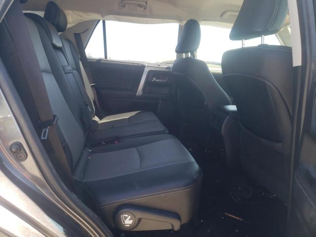 Photo 11 from auction – 2017 TOYOTA 4RUNNER SR with VIN JTEBU5JR1H5469468