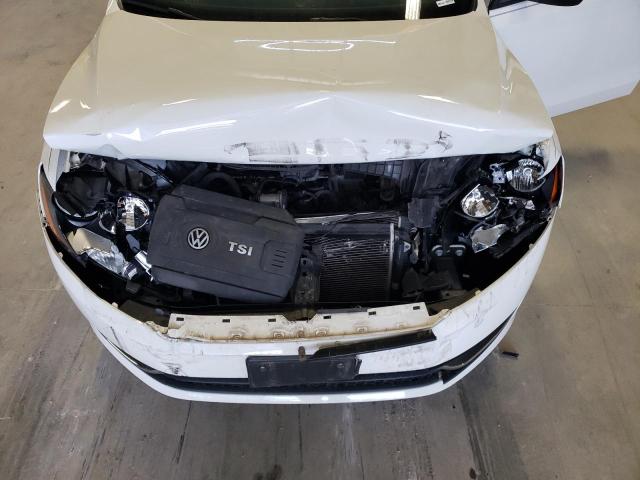 Photo 11 from auction – 2015 VOLKSWAGEN PASSAT S with VIN 1VWAS7A30FC016221