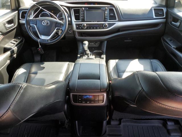 Photo 8 from auction – 2017 TOYOTA HIGHLANDER with VIN 5TDJZRFH4HS407999
