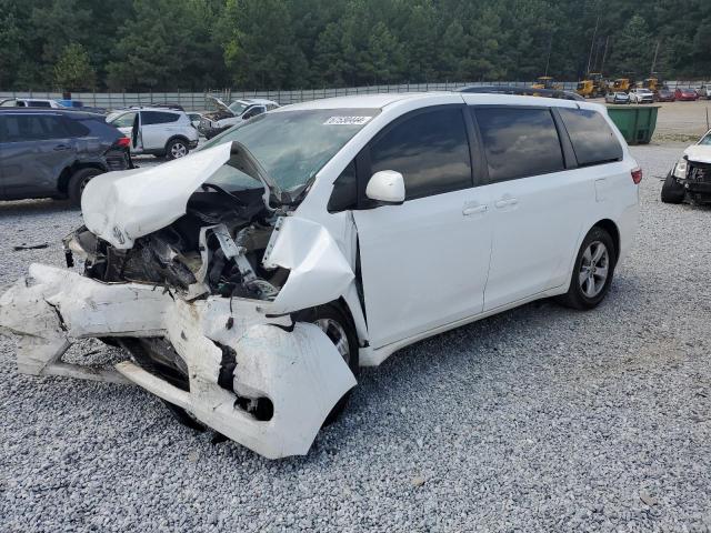 TOYOTA SIENNA LE 2017 with VIN 5TDKZ3DC8HS858314 - Photo from auction