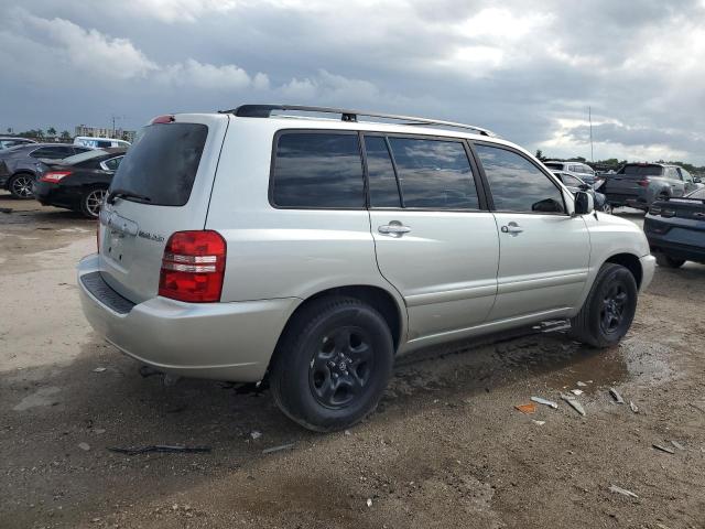 Photo 3 from auction – 2003 TOYOTA HIGHLANDER with VIN JTEGD21A030059622