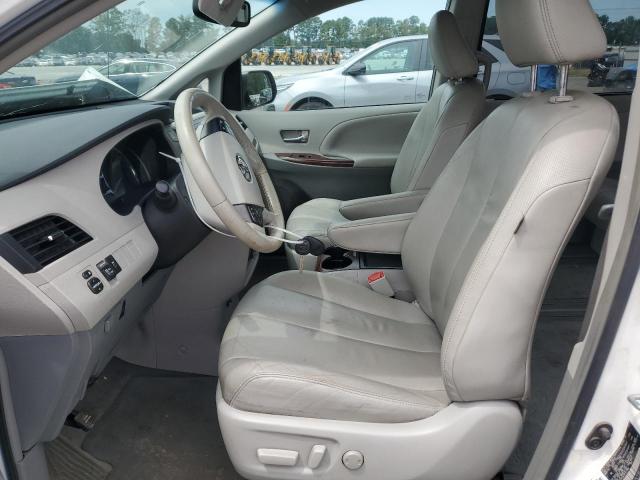 Photo 7 from auction – 2014 TOYOTA SIENNA XLE with VIN 5TDYK3DCXES517006