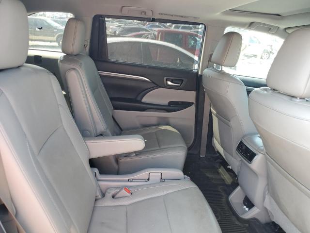 Photo 11 from auction – 2018 TOYOTA HIGHLANDER with VIN 5TDDZRFH7JS868875
