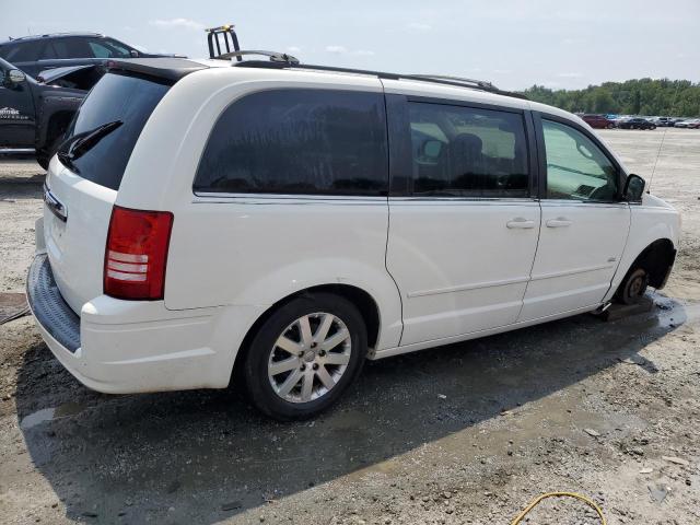Photo 3 from auction – 2008 CHRYSLER TOWN & COU with VIN 2A8HR54P88R839577