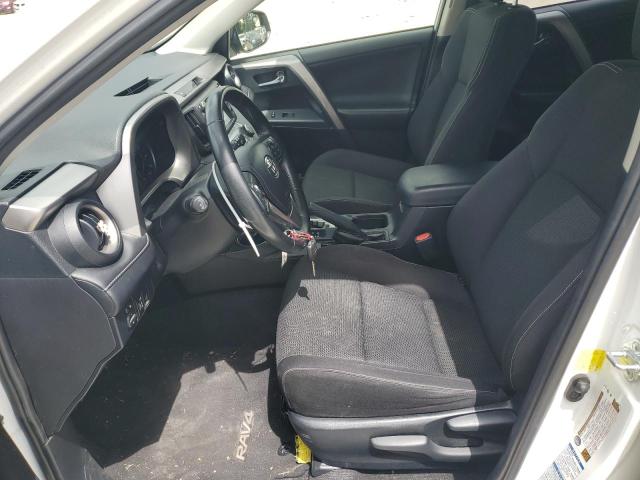 Photo 7 from auction – 2017 TOYOTA RAV4 XLE with VIN JTMRFREV0HD211671