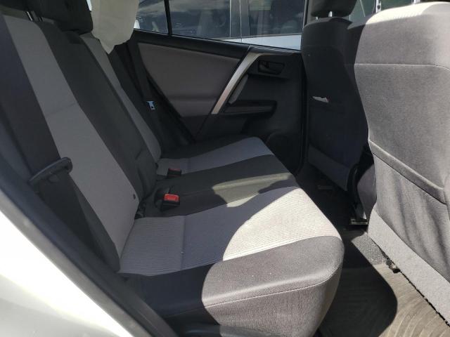 Photo 10 from auction – 2015 TOYOTA RAV4 LE with VIN JTMBFREV7FJ038652