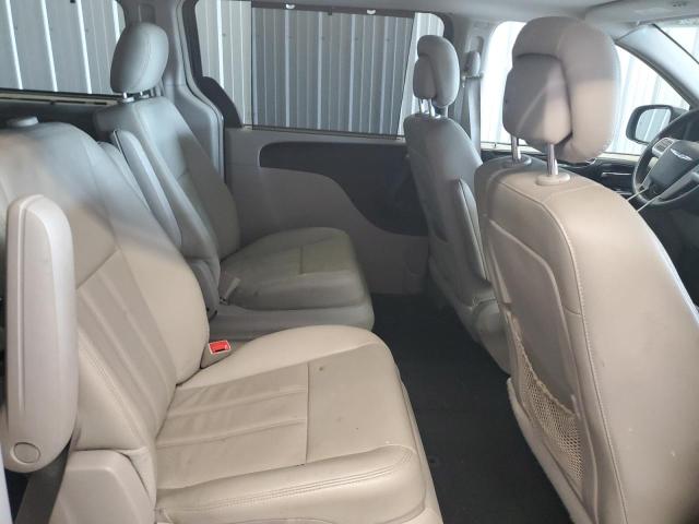 Photo 11 from auction – 2016 CHRYSLER TOWN & COU with VIN 2C4RC1CGXGR253047