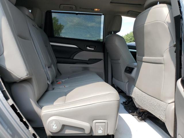 Photo 11 from auction – 2015 TOYOTA HIGHLANDER with VIN 5TDJKRFH2FS163545