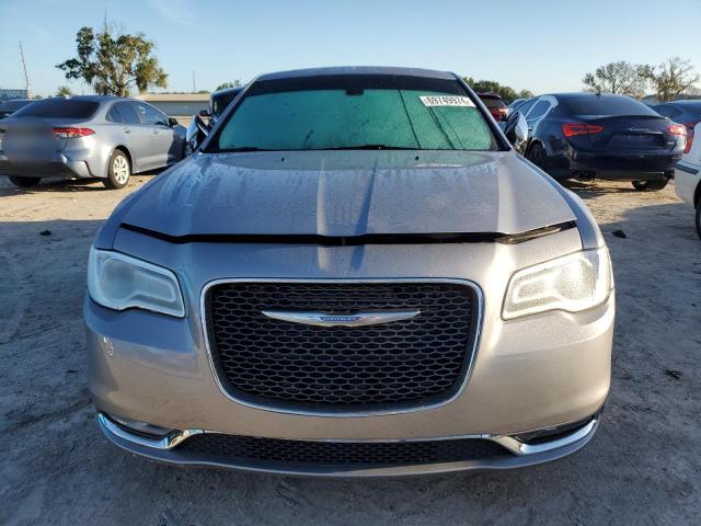 Photo 5 from auction – 2018 CHRYSLER 300 LIMITE with VIN 2C3CCAEG6JH207963