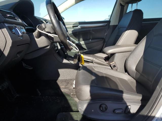 Photo 7 from auction – 2016 VOLKSWAGEN PASSAT SE with VIN 1VWBT7A36GC044429