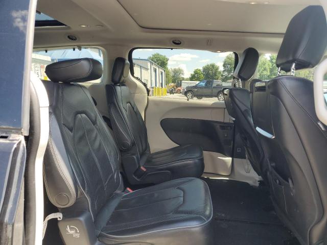 Photo 11 from auction – 2017 CHRYSLER PACIFICA L with VIN 2C4RC1GGXHR741409