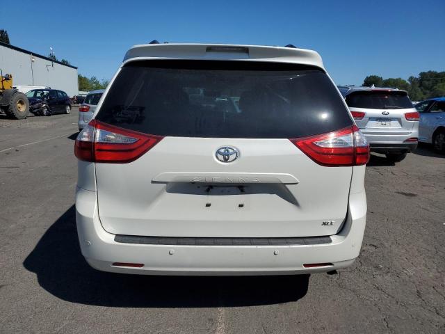Photo 6 from auction – 2017 TOYOTA SIENNA XLE with VIN 5TDYZ3DC4HS894530