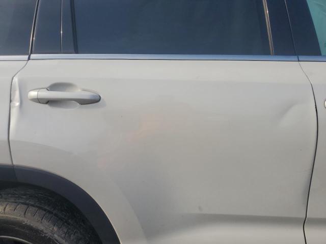 Foto 11 de la subasta – 2016 TOYOTA HIGHLANDER con VIN 5TDJKRFH2GS302171