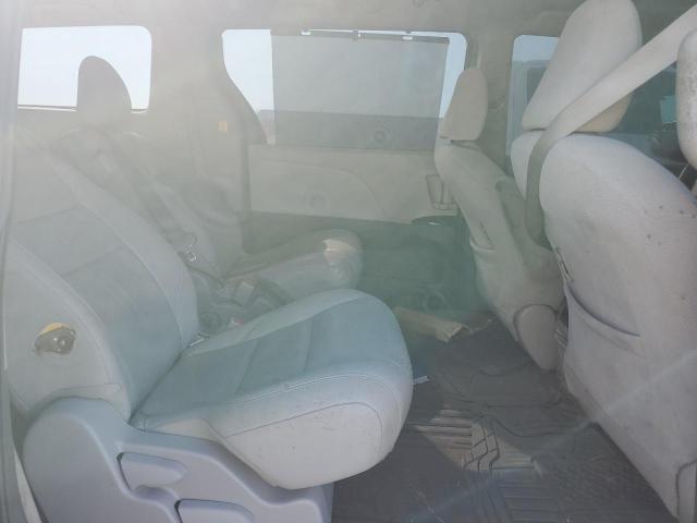 Photo 11 from auction – 2012 TOYOTA SIENNA LE with VIN 5TDKK3DC3CS210814