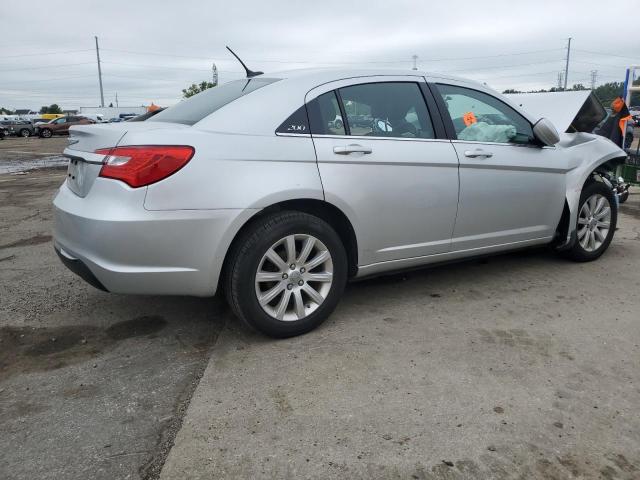 Photo 3 from auction – 2012 CHRYSLER 200 TOURIN with VIN 1C3CCBBB0CN101761