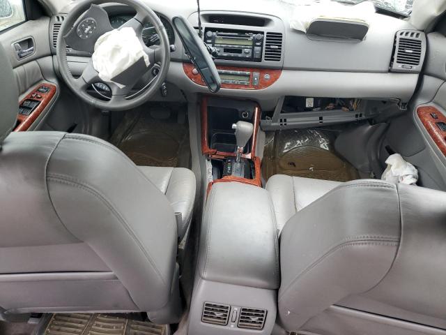 Photo 8 from auction – 2002 TOYOTA CAMRY LE with VIN JTDBF32K320071056