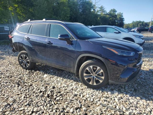 Photo 4 from auction – 2022 TOYOTA HIGHLANDER with VIN 5TDHZRBH6NS222627