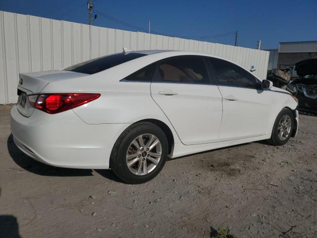 Photo 3 from auction – 2012 HYUNDAI SONATA GLS with VIN 5NPEB4AC0CH410336