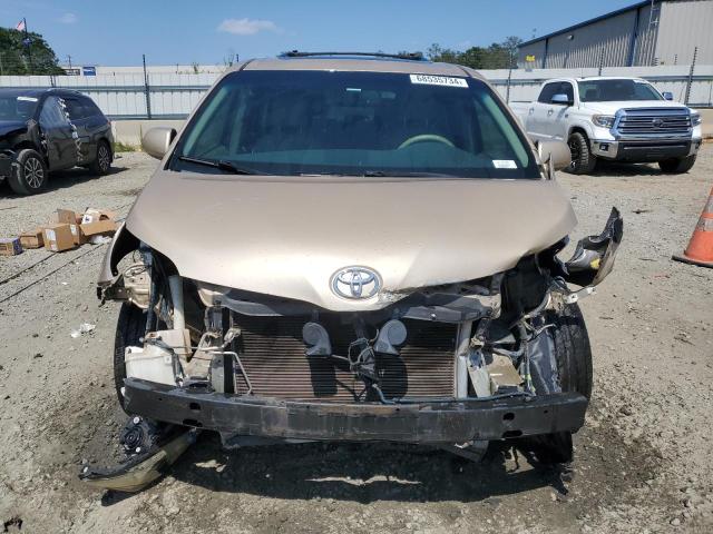 Photo 5 from auction – 2012 TOYOTA SIENNA XLE with VIN 5TDYK3DC0CS180052