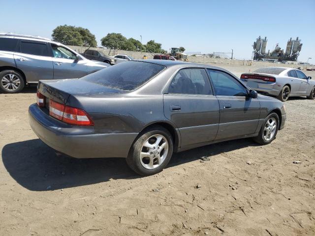 Photo 3 from auction – 2000 LEXUS ES 300 with VIN JT8BF28G9Y5103905