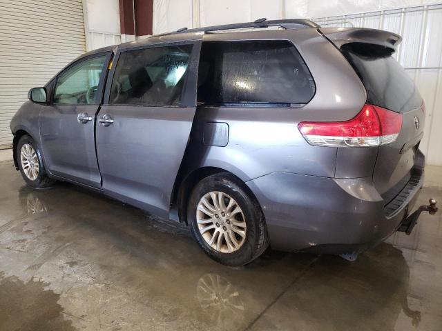 Photo 2 from auction – 2013 TOYOTA SIENNA XLE with VIN 5TDYK3DCXDS393365
