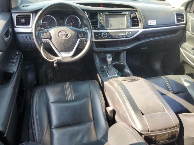 Photo 8 from auction – 2019 TOYOTA HIGHLANDER with VIN 5TDKZRFH7KS331139