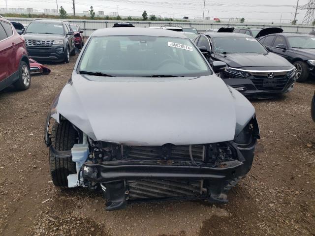 Photo 5 from auction – 2014 VOLKSWAGEN PASSAT S with VIN 1VWAT7A32EC050737