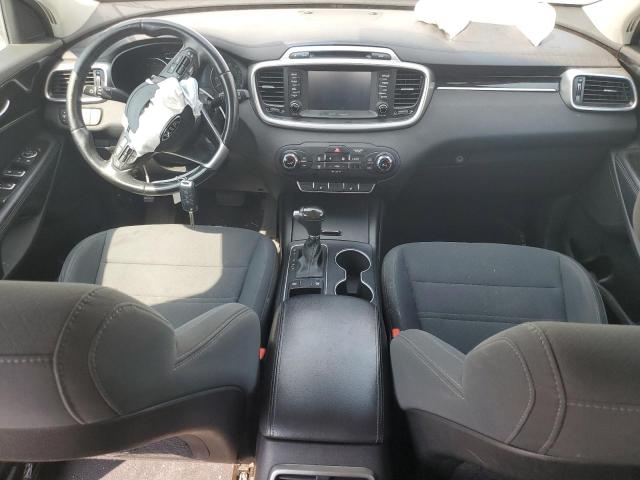 Photo 8 from auction – 2017 KIA SORENTO LX with VIN 5XYPG4A34HG198632