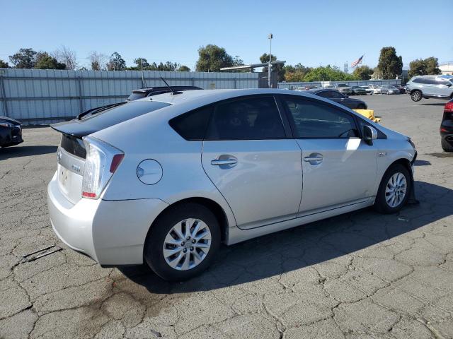 Photo 3 from auction – 2012 TOYOTA PRIUS PLUG with VIN JTDKN3DP2C3012687