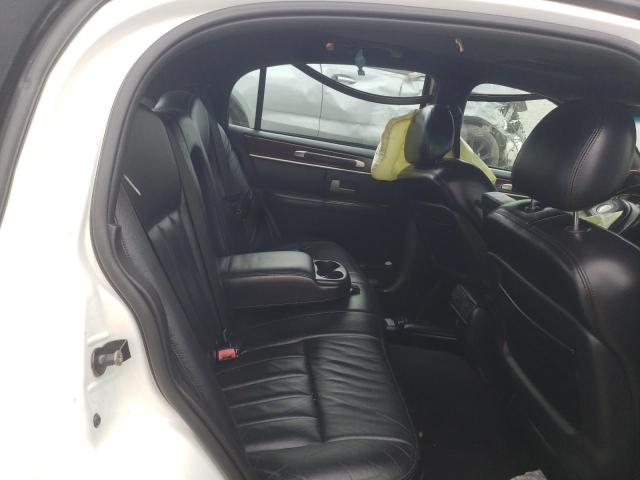 Photo 10 from auction – 2003 LINCOLN TOWN CAR S with VIN 1LNHM82W33Y672000